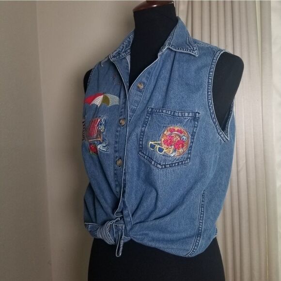 Vintage 90's Embroide Denim Shortsleeve Button Up - Picture 5 of 6